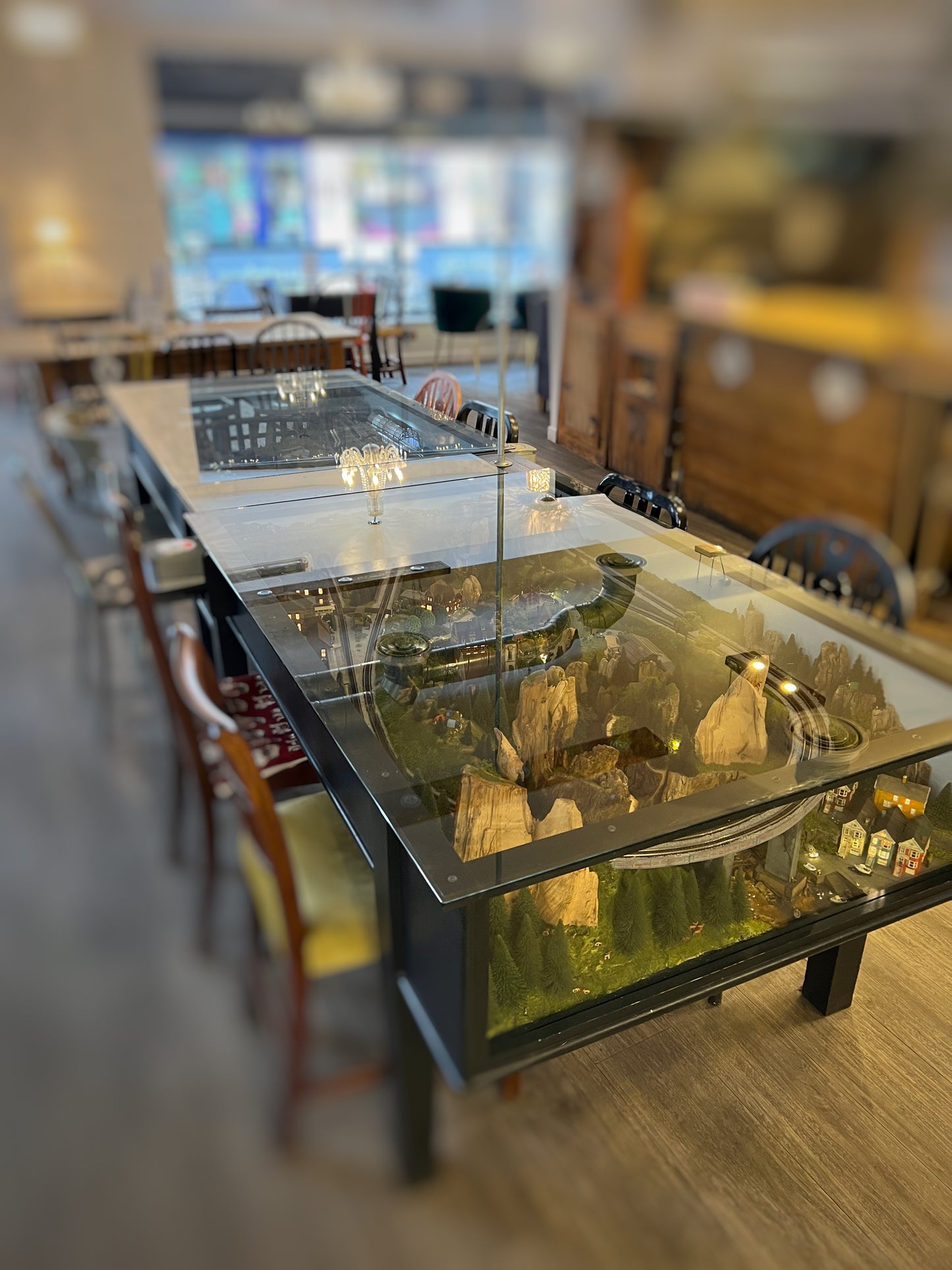 Dining Room | Office | Café | Shop | Restaurant Amazing Model Railway Table
