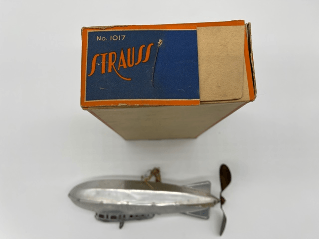 Strauss Aluminium Flying Airship