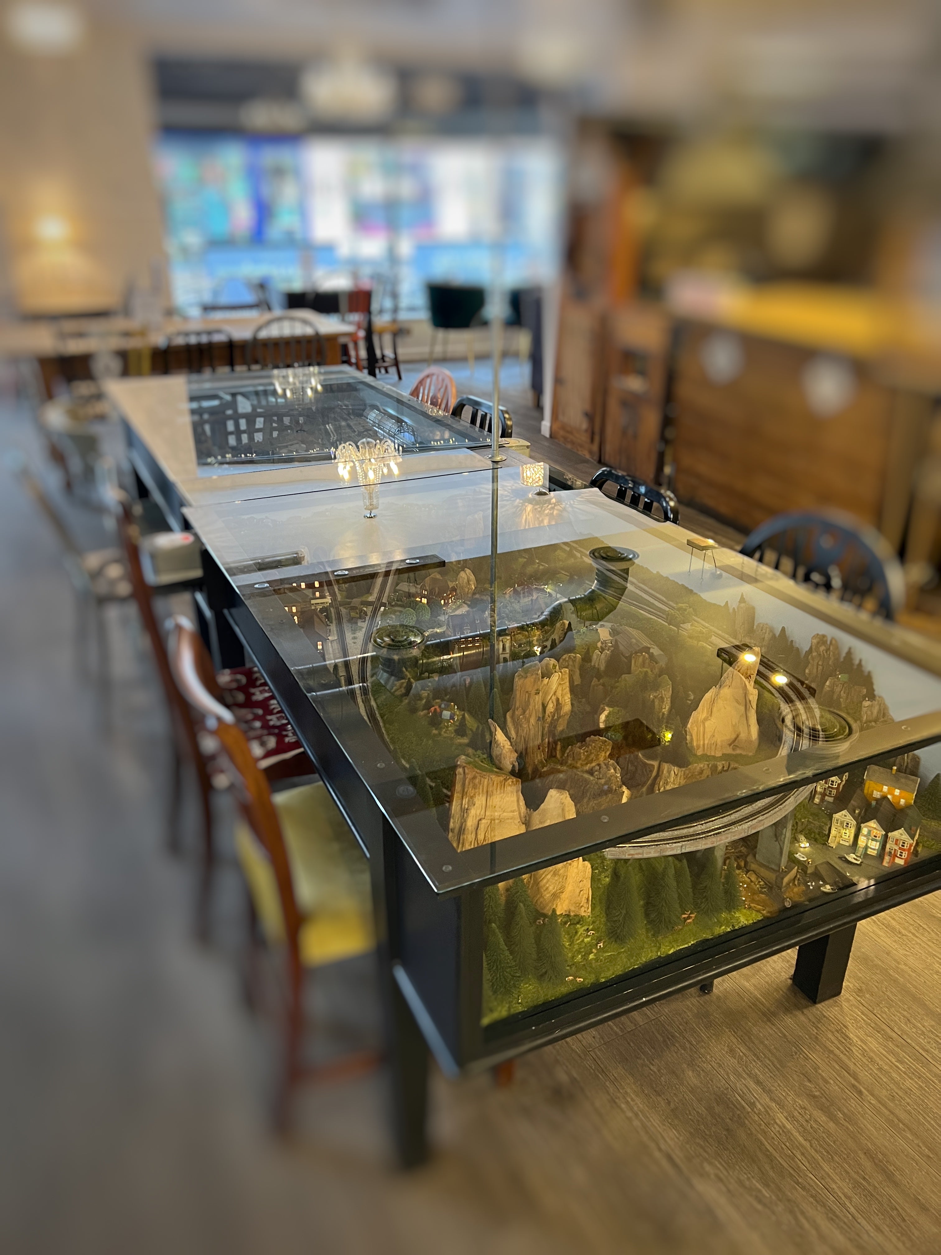 Dining Room | Office | Café | Shop | Restaurant Model Railway Table
